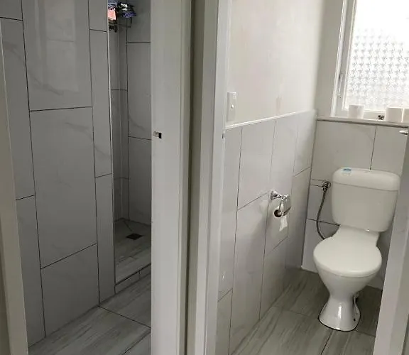 Serviced 3 Bedroom House 로토루아