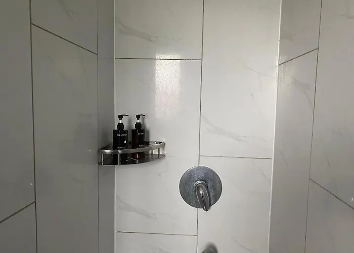 Serviced 3 Bedroom House 펜션 로토루아